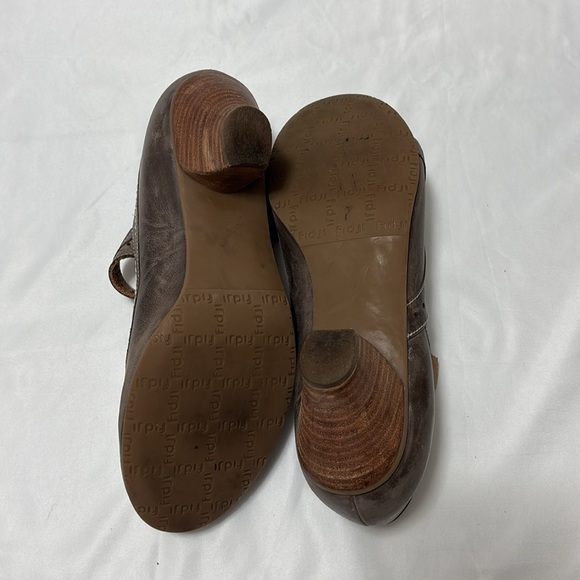 Anthropologie FIDJI taupe pump laser cut Mary Jane size EU 39 US 8 - Picture 8 of 9